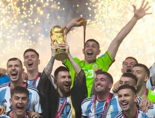 Khoảnh khắc lịch sử Argentina nâng cúp vô địch FIFA World Cup 2022 tại Qatar
